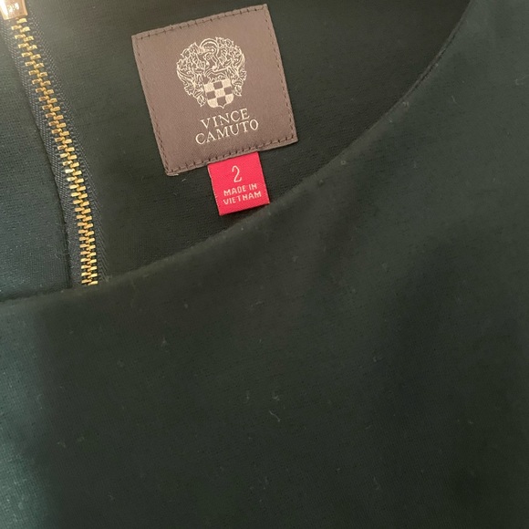 Fitted forest green dress - Picture 3 of 3